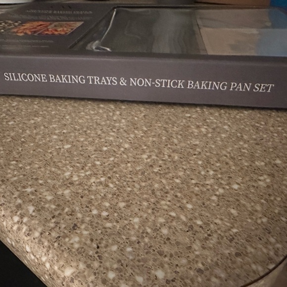 Cooking with color silicone baking set - Picture 4 of 5